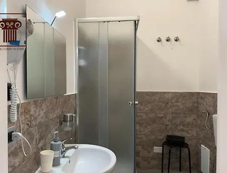 Panzió Sanctuary 3*